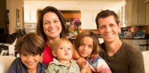 Help Decide who is the Modern Day Family #LaFamiliadeHoy