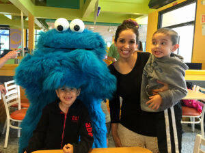 cookie monster sesame street sea world san antonio just for kids April #Wildside15