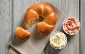 Twist N’ Dip Bagel perfect Summer Fun at Einstein Bros. Bagels #TwistNDip